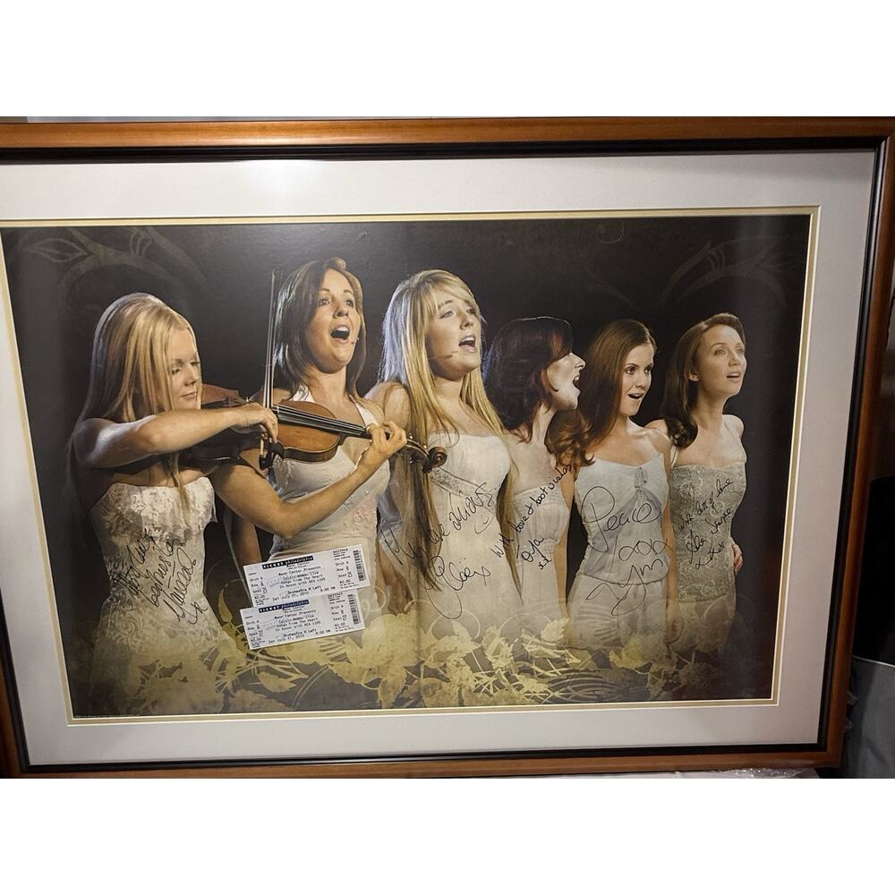 Celtic Woman Signed Poster + Tickets 2010‎ Tour Framed 29.5x40.5"